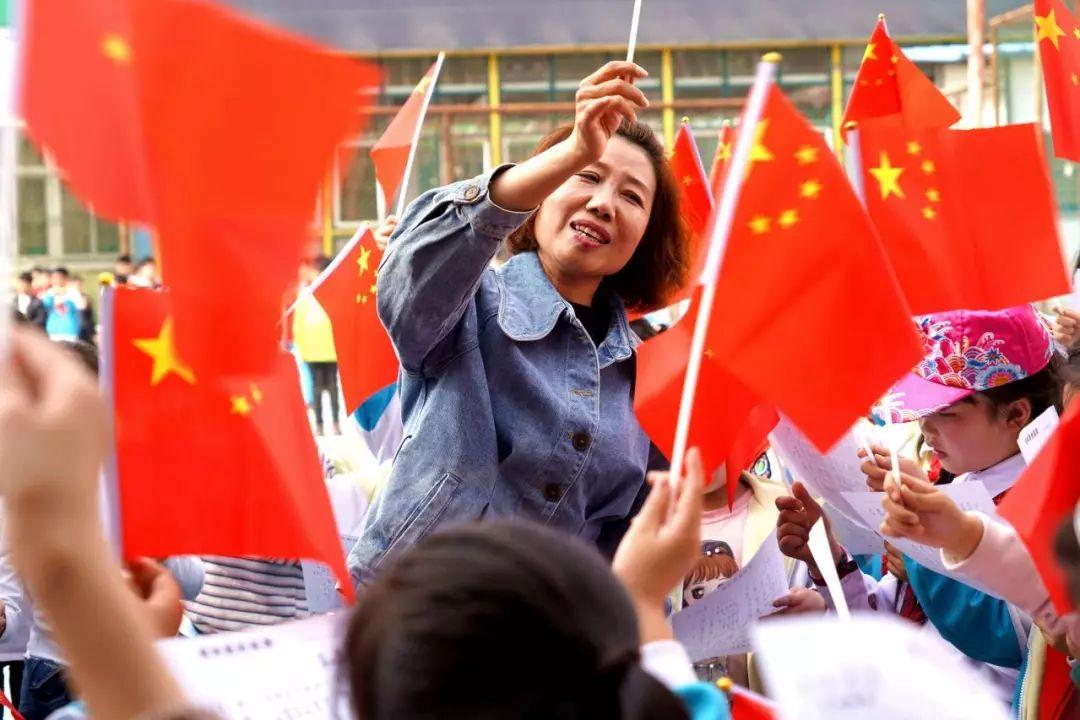 跳跃的木偶
