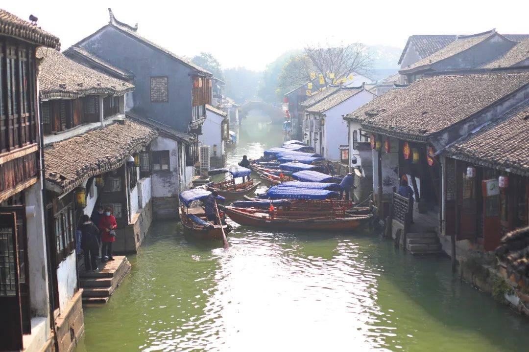 洛阳出现罕见冰蝴蝶，这一景观有多美？游戏画面